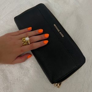 Michael Kors Wallet - Black